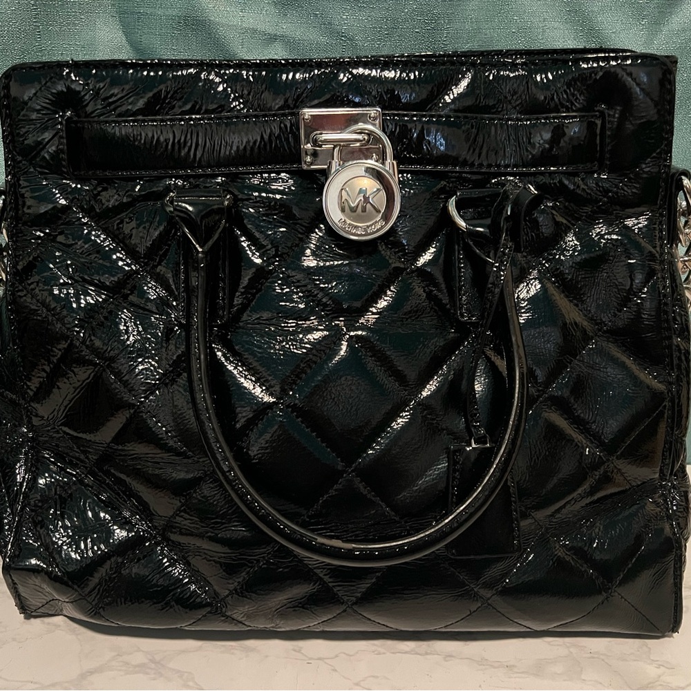 AUTHENTIC MICHAEL KORS BLACK GLOSSY PATENT LEATHER SATCHEL TOTE BAG PURSE